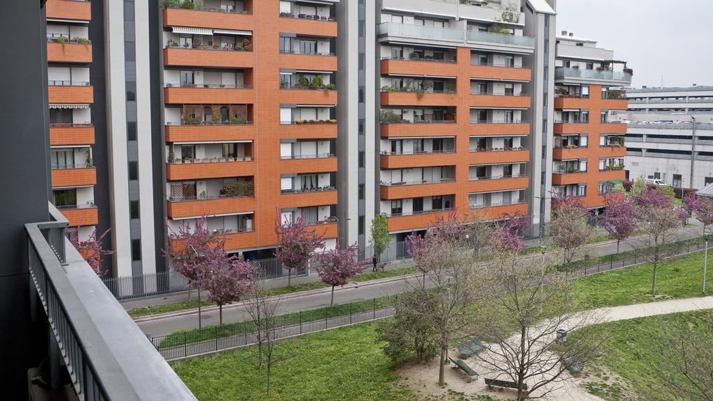 Italianway-Zanella Apartment Милано Екстериор снимка
