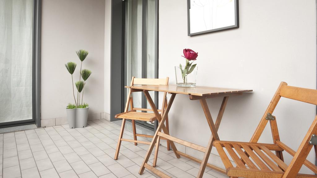 Italianway-Zanella Apartment Милано Екстериор снимка
